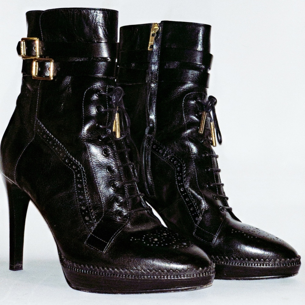 Burberry Brogue Manners 100 Platform Ankle Boot